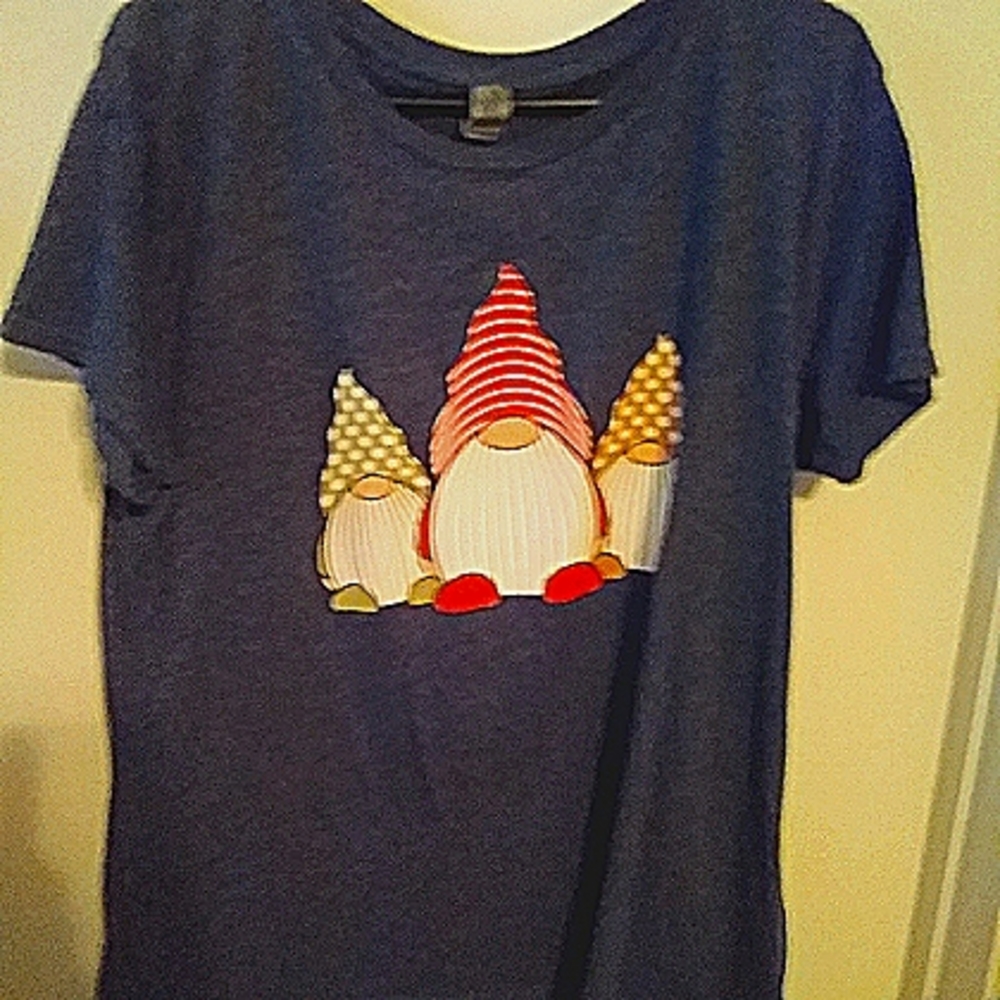 Tee shirt